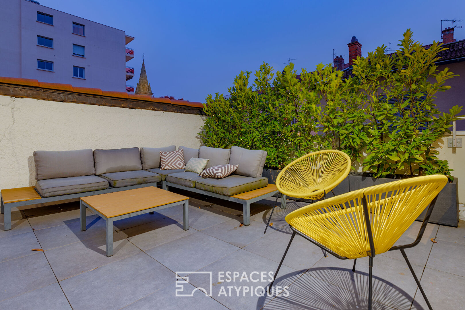 Ancien rénové avec terrasse plein ciel coeur Montchat