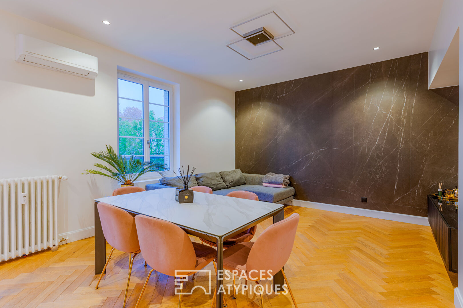 Ancien rénové avec terrasse plein ciel coeur Montchat