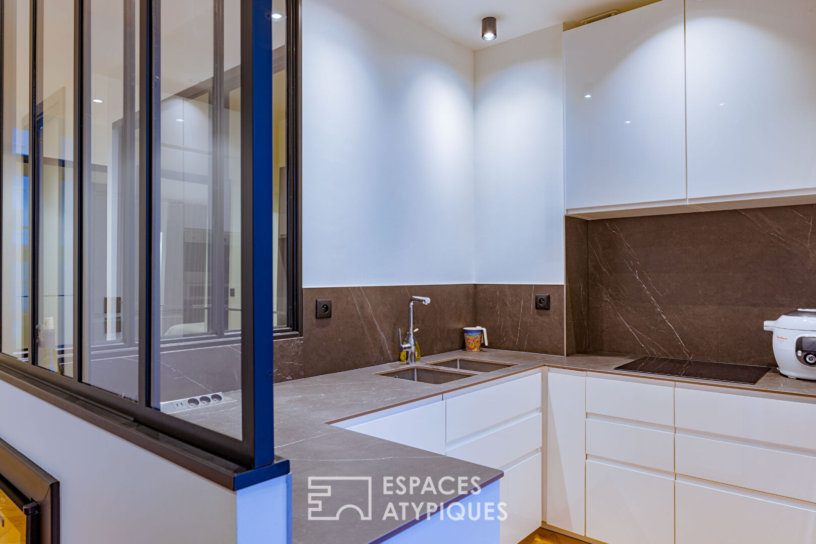 Ancien rénové avec terrasse plein ciel coeur Montchat