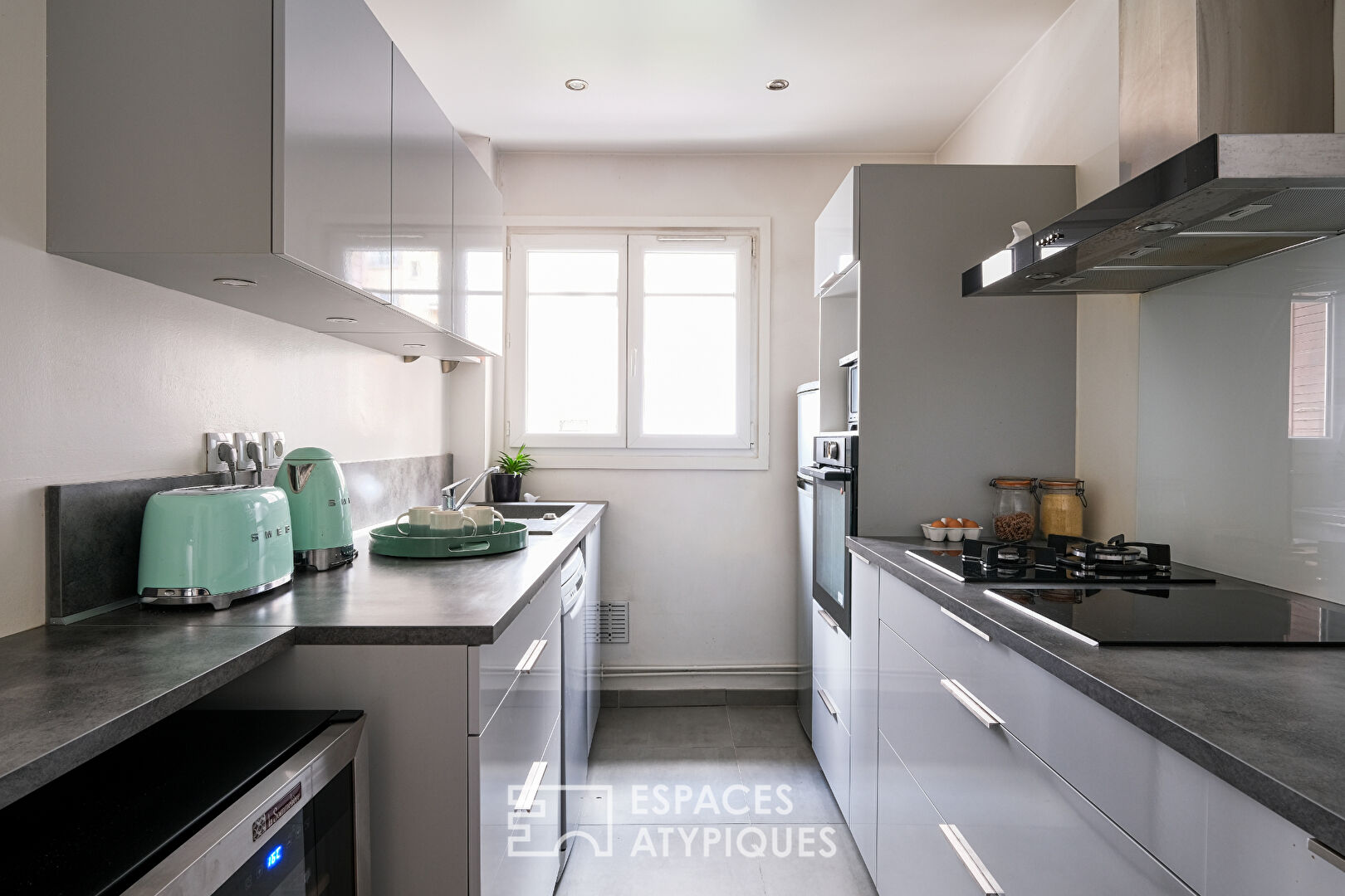 Renovated period apartment with balcony and unobstructed views in Jean Macé