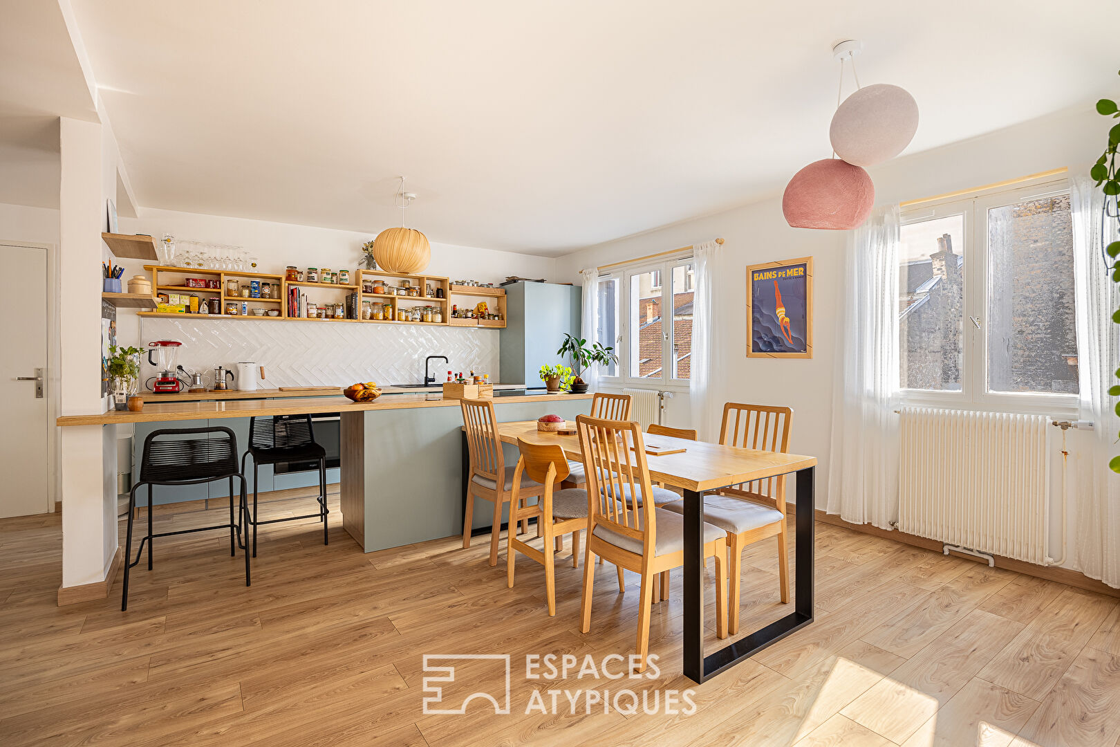 Appartement chaleureux rénové avec balcon à Raspail