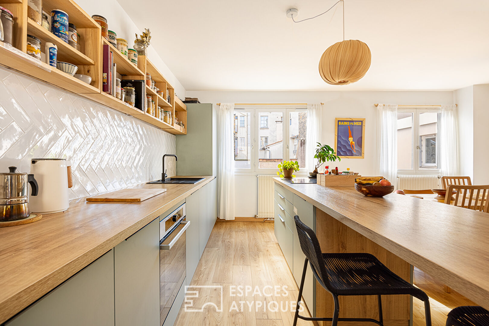 Appartement chaleureux rénové avec balcon à Raspail