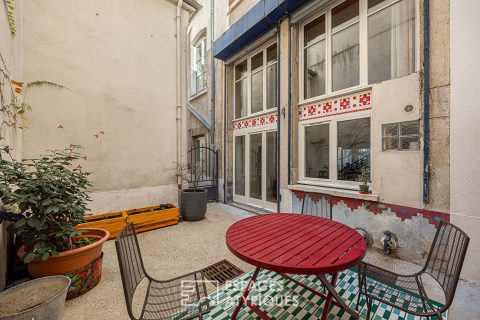 Loft traversant avec patio privé et potentiel locatif à Saint Louis