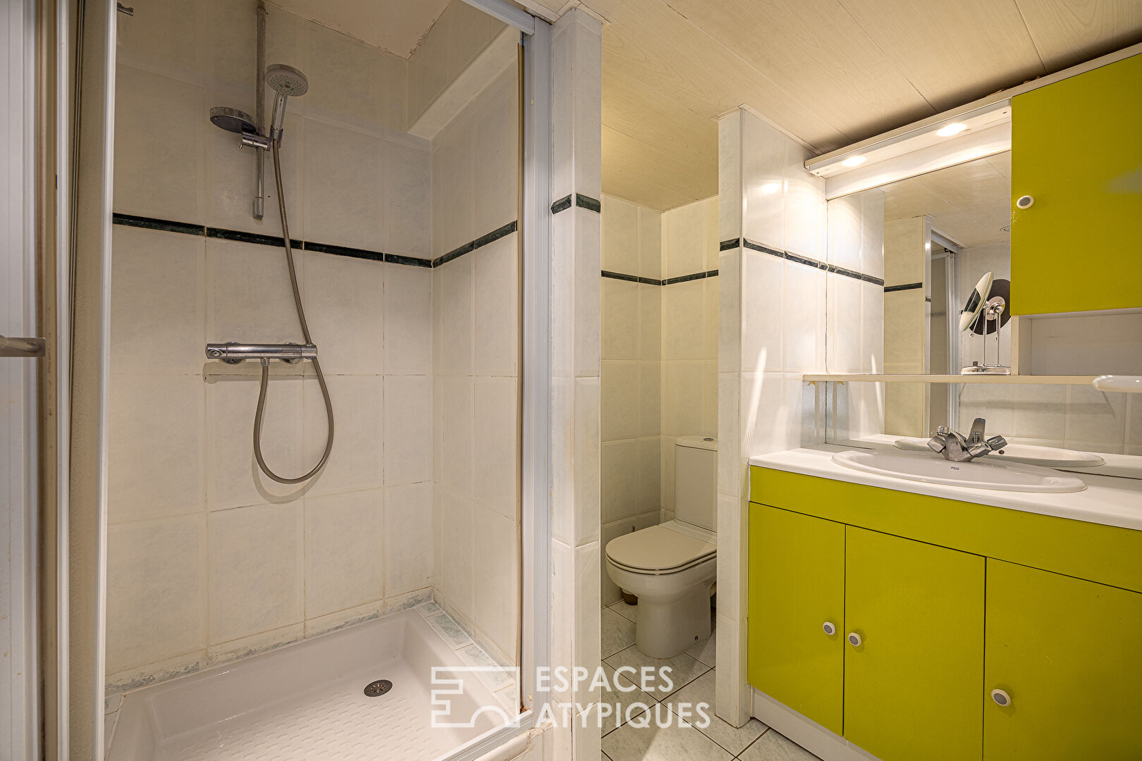 Loft traversant avec patio privé et potentiel locatif à Saint Louis