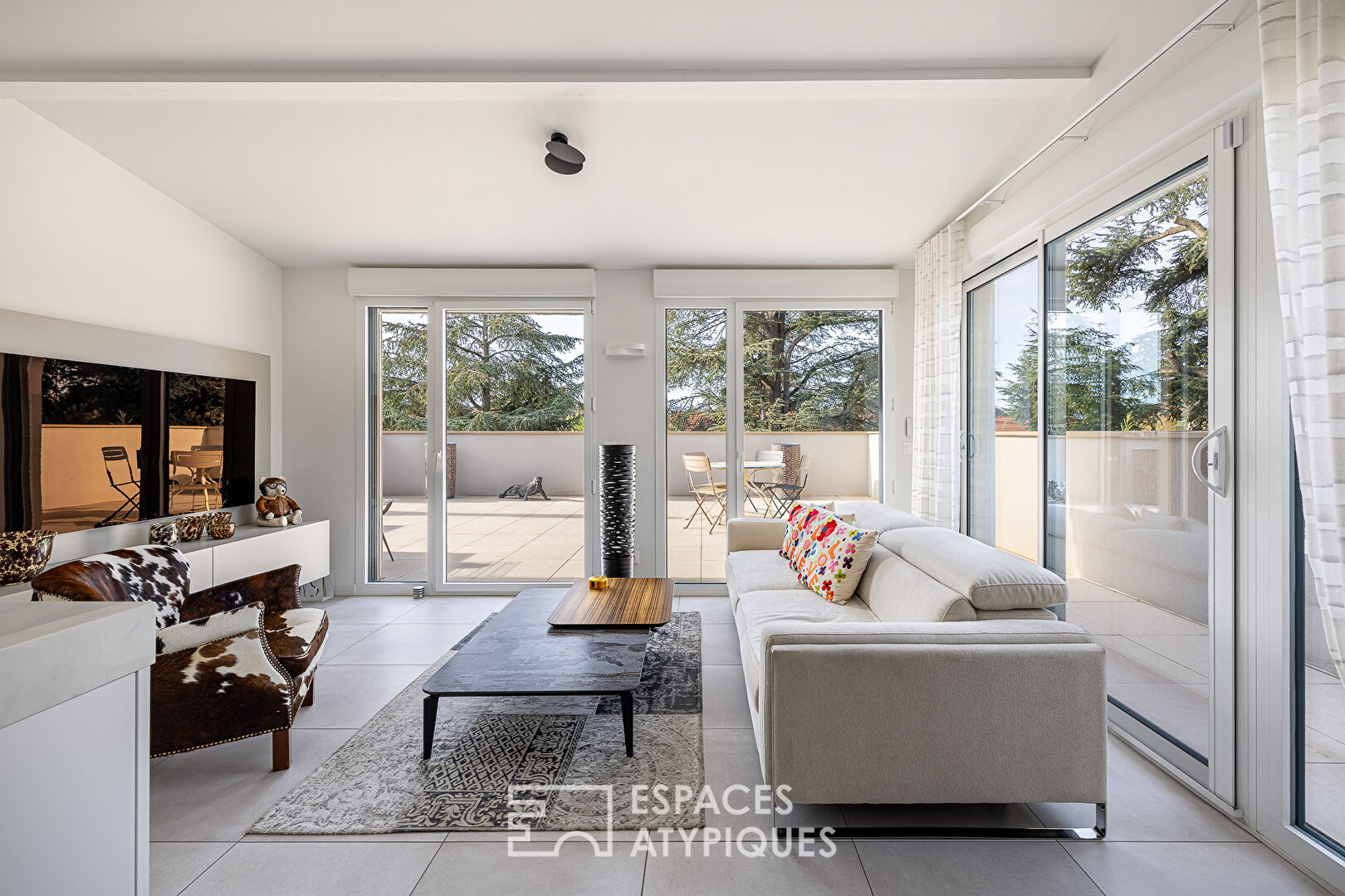 Toit-terrasse contemporain au coeur de Tassin