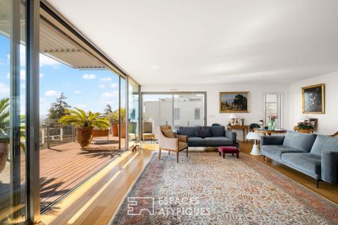Toit-terrasse avec grandes terrasses et vue imprenable sur Lyon dans une résidence de standing