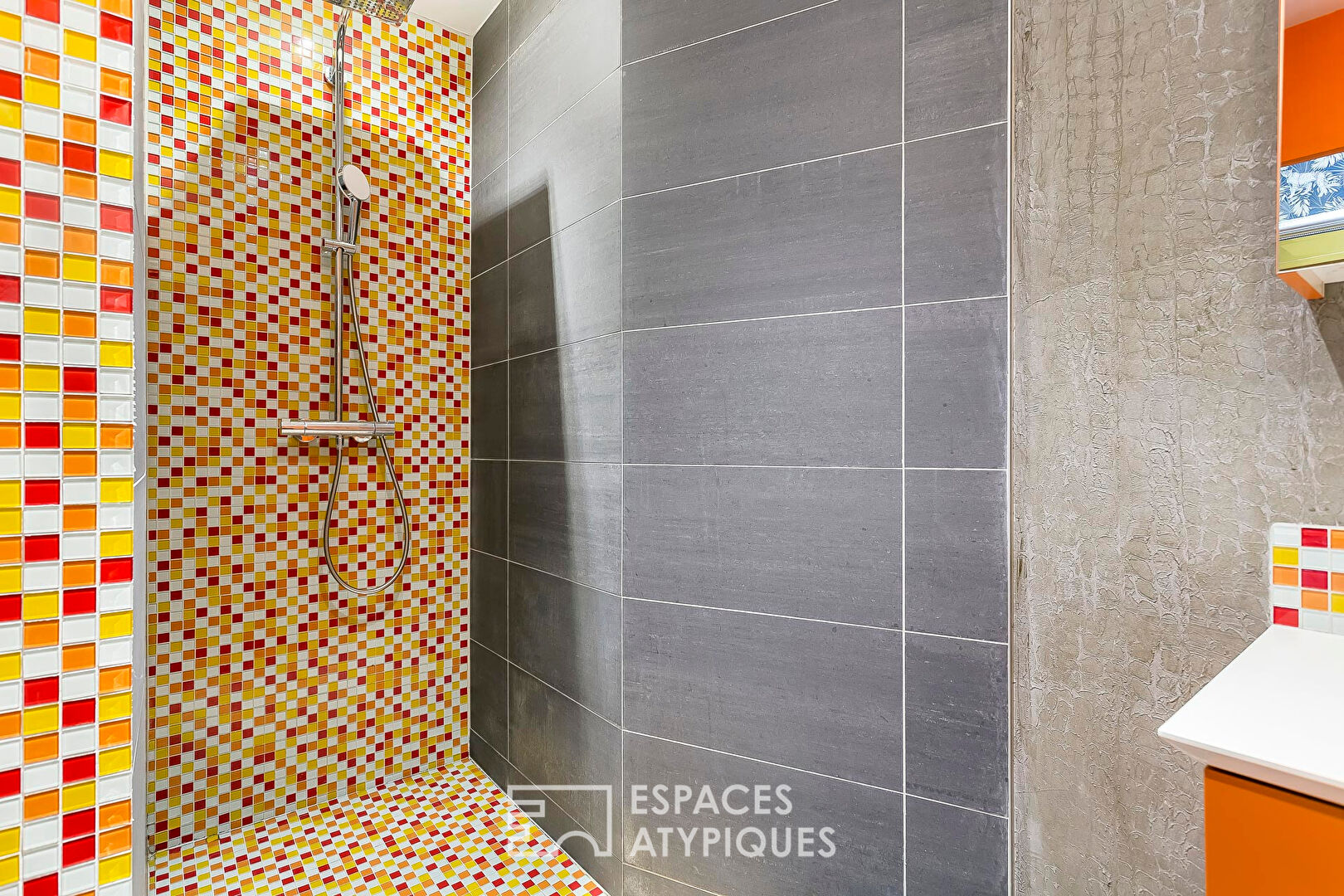 Appartement ancien à proximité de la place Guichard