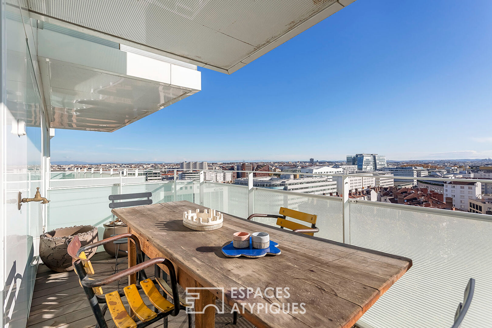 Exceptional apartment with terrace and views in Sky Avenue