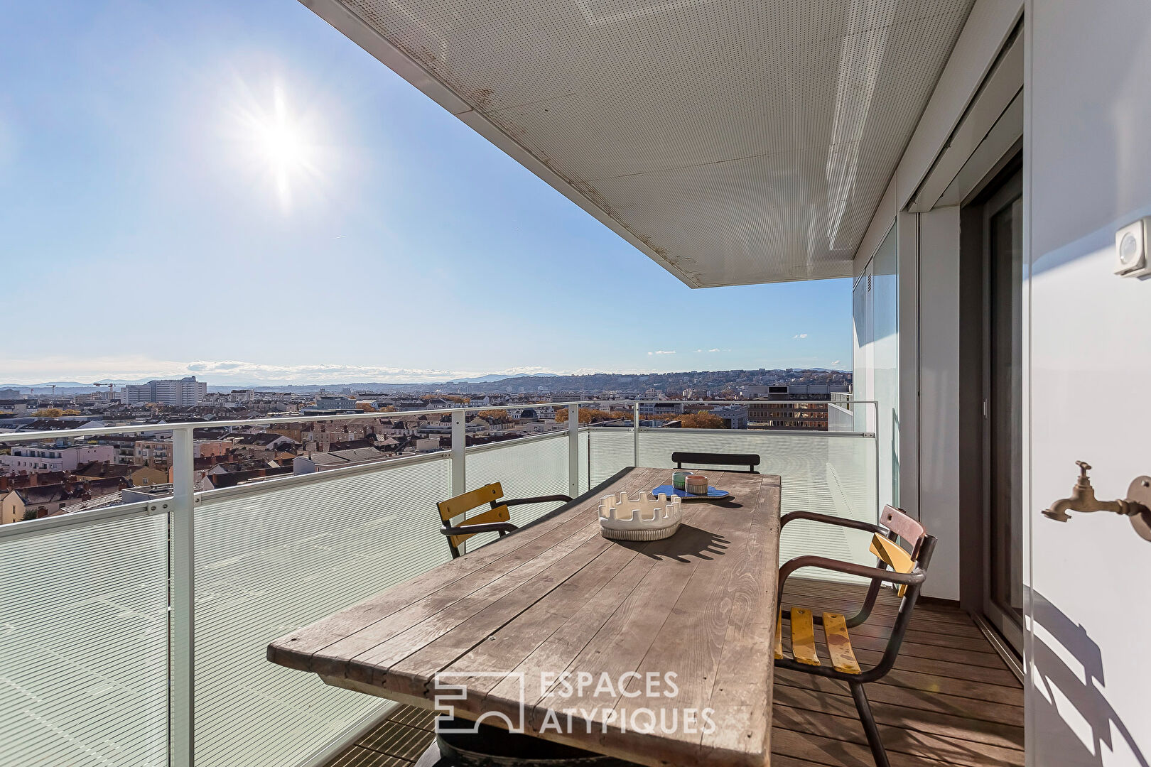 Exceptional apartment with terrace and views in Sky Avenue