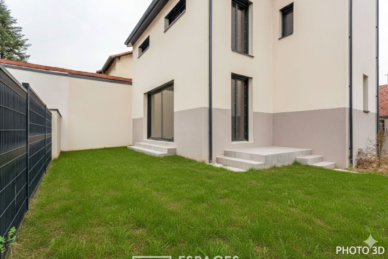 Élégance contemporaine et volumes lumineux à Montchat