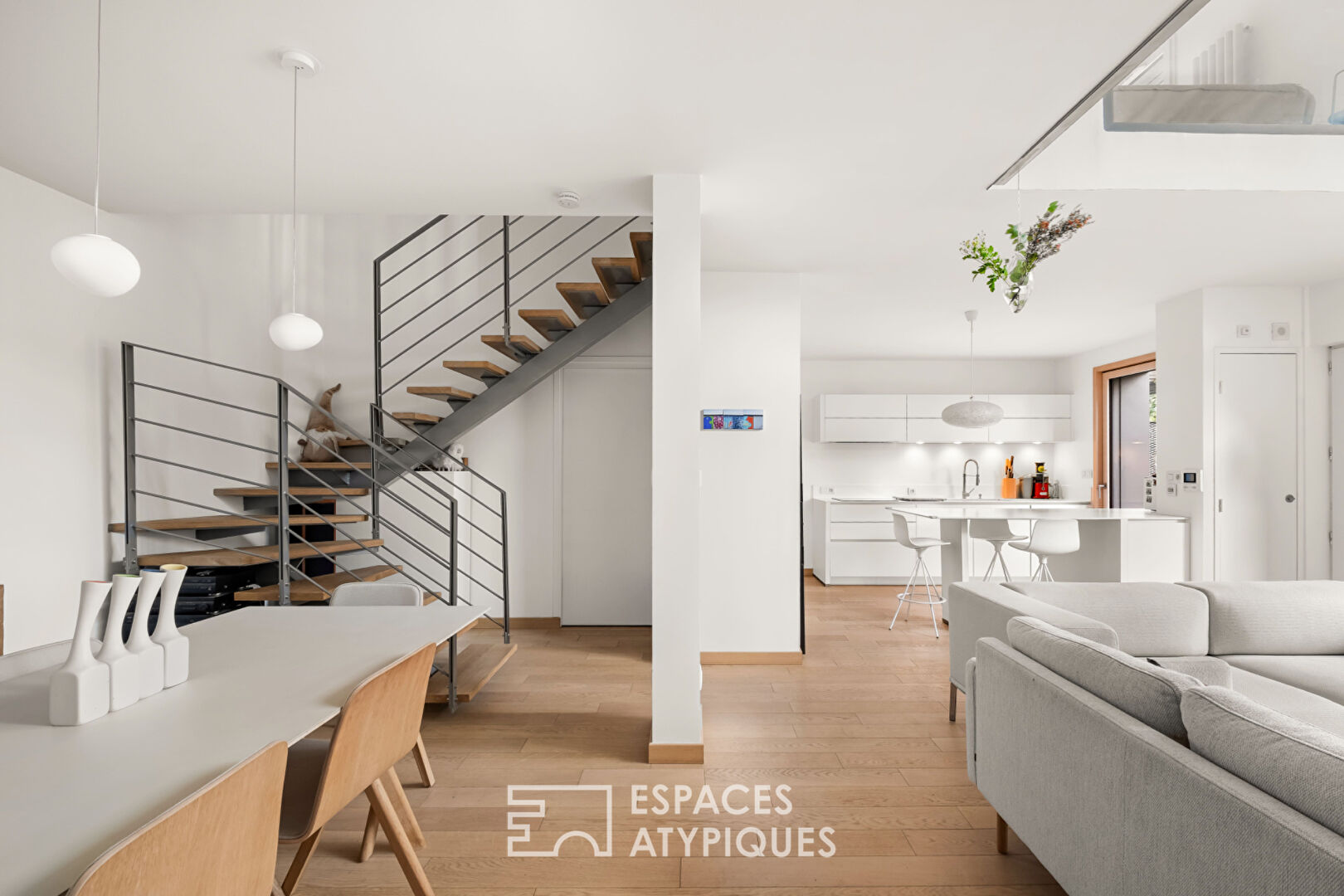Duplex en rez-de-jardin dans une copropriété exclusive