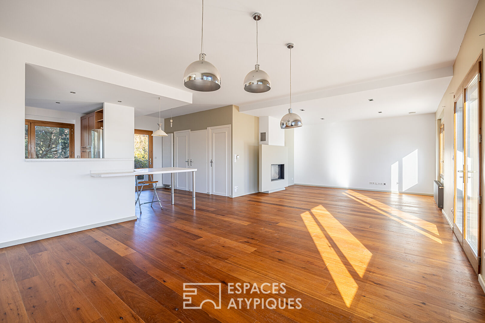 Maison rénovée avec jardin et vue dégagée