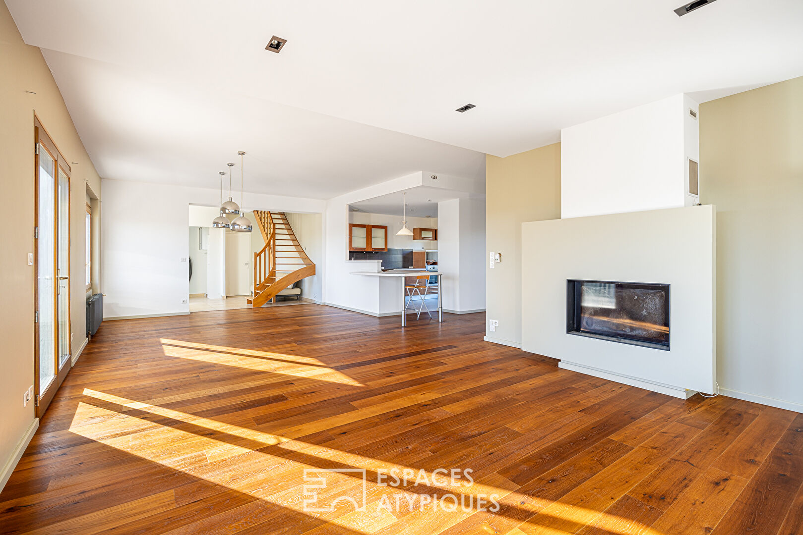 Maison rénovée avec jardin et vue dégagée