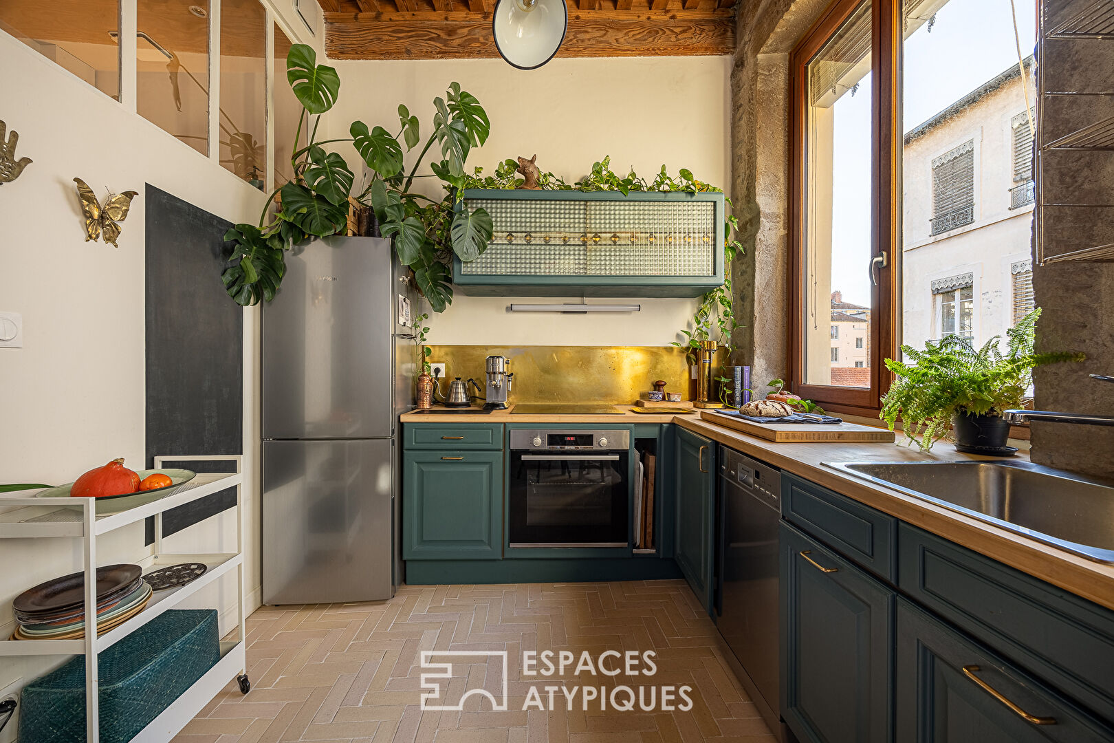 Ancien cosy à deux pas des quais