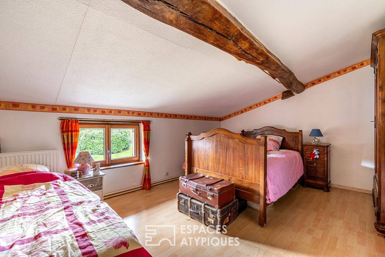 Longère de caractère avec piscine