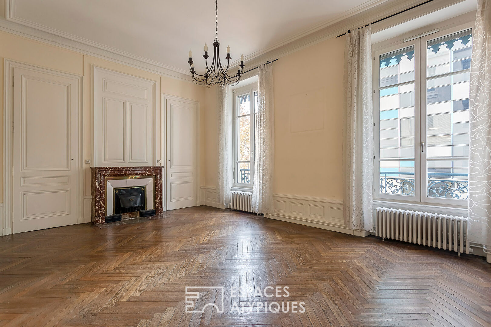 Appartement haussmannien bord du Rhône