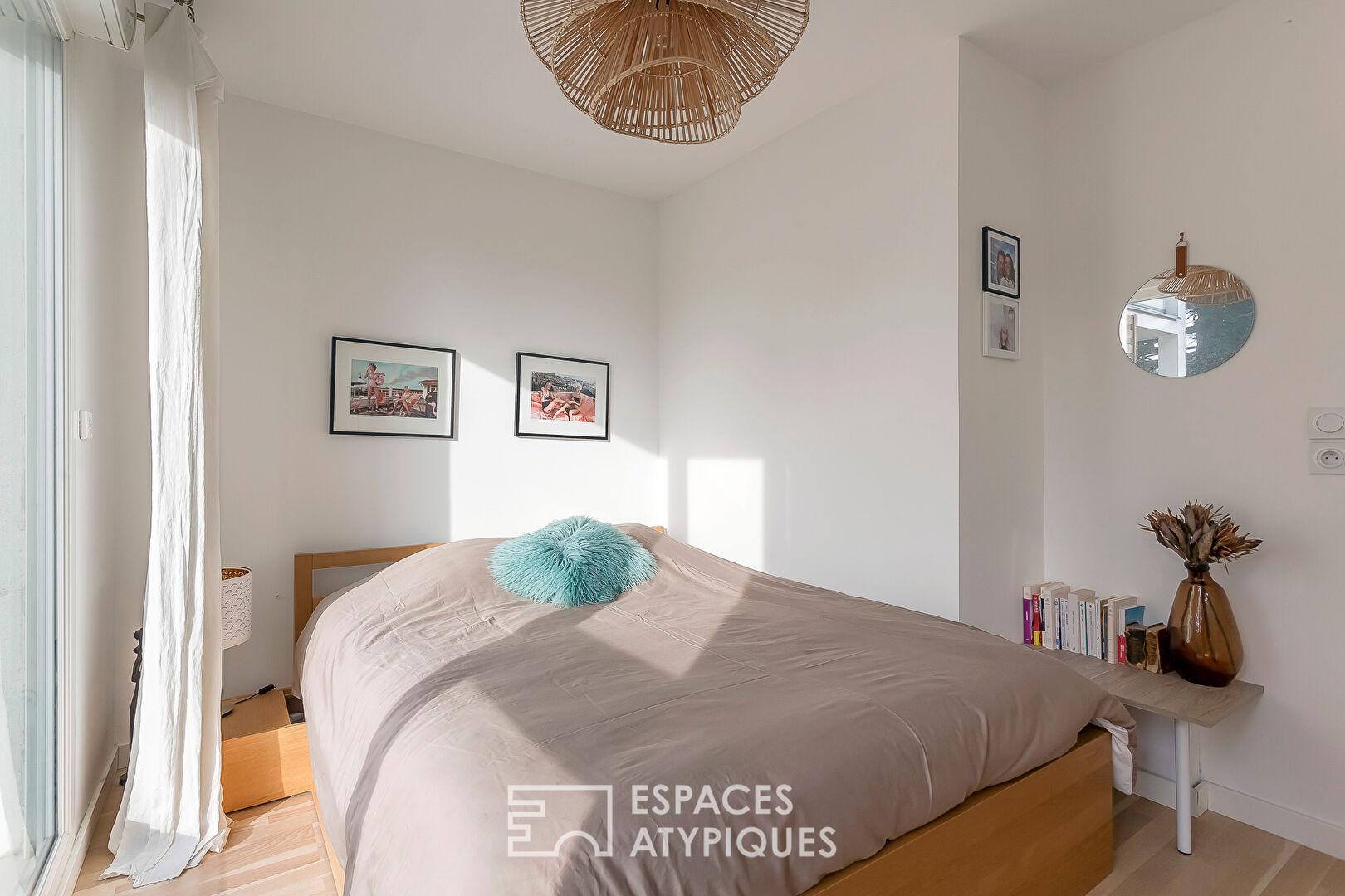 Duplex contemporain avec jardin dans le centre d&rsquo;Ecully
