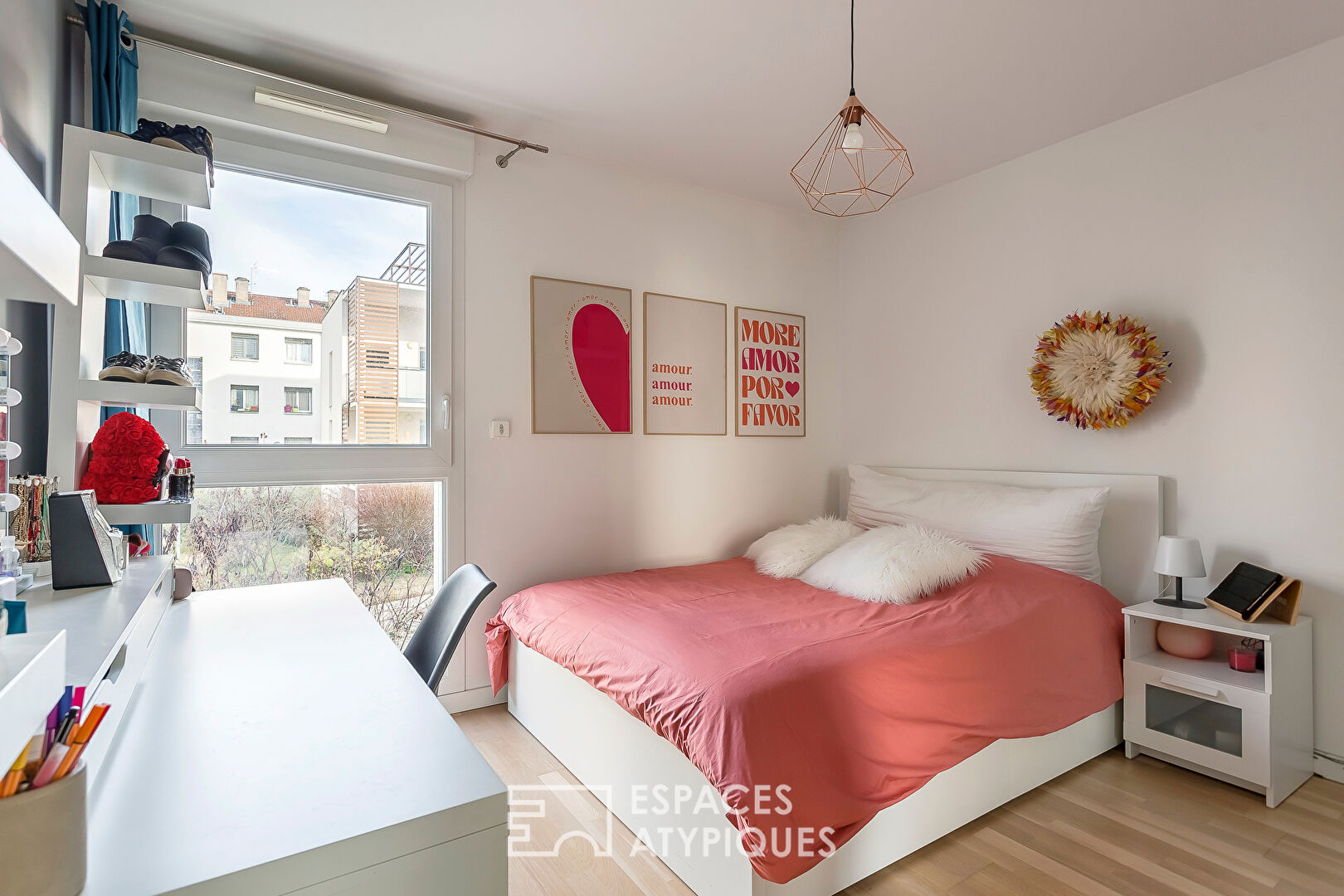 Duplex contemporain avec jardin dans le centre d&rsquo;Ecully
