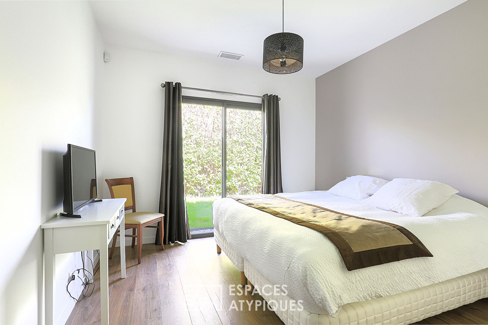 Villa contemporaine à St Cyr au Mont D’Or