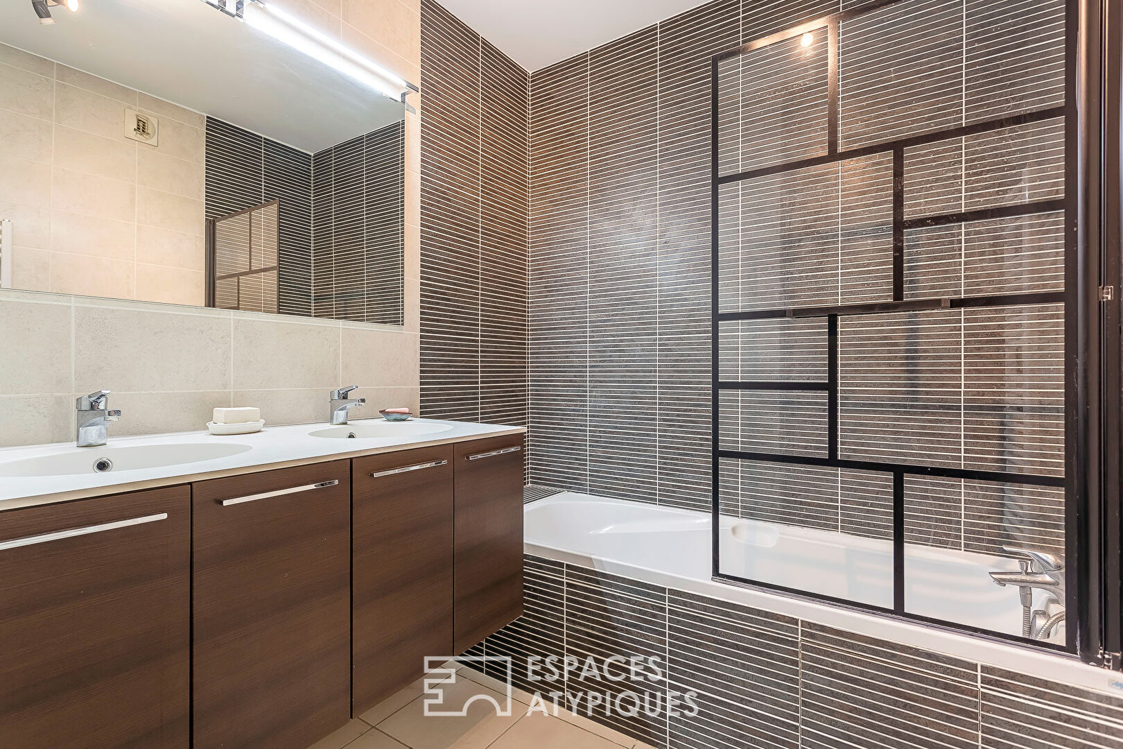 Duplex rénové en dernier étage avec terrasse