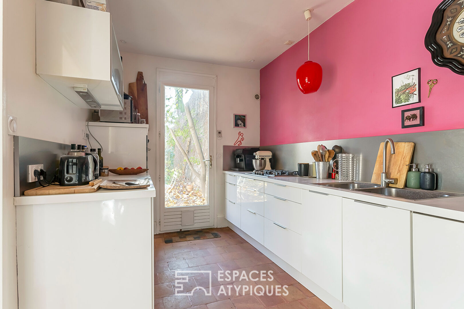 Maison de charme rénovée avec extension et jardin coeur Montchat