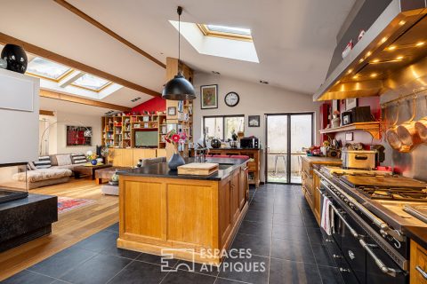 Former single-storey printing works with terrace