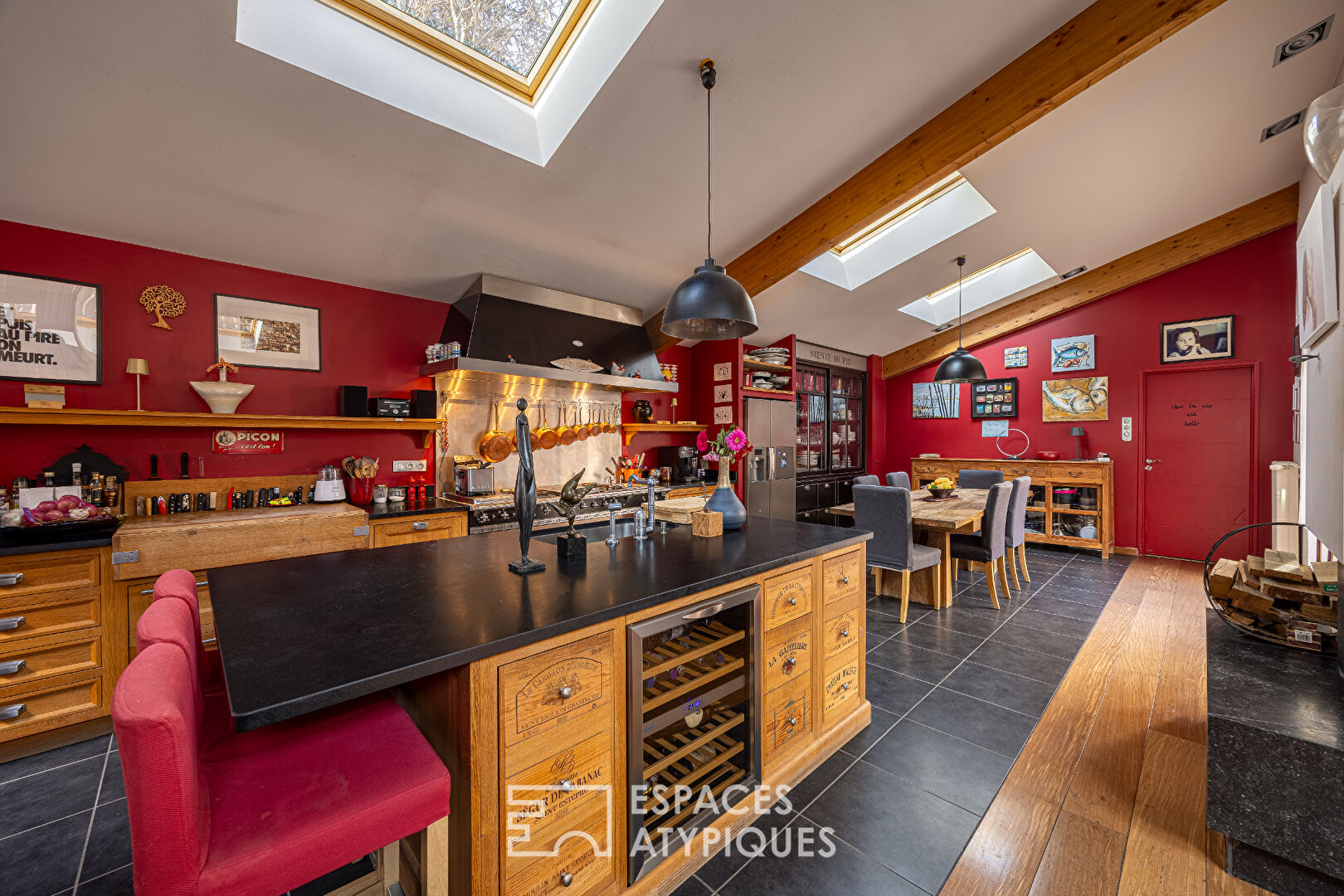 Former single-storey printing works with terrace