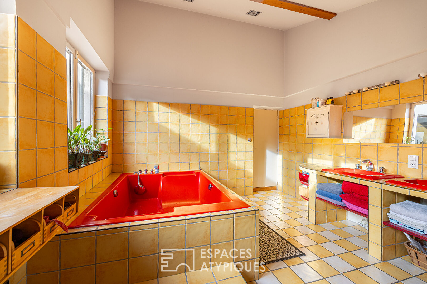 Former single-storey printing works with terrace