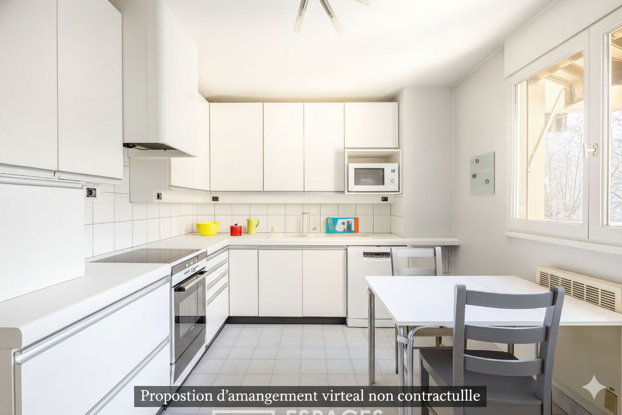 Appartement familial de 4 chambres avec 2 grands balcons vue Saône