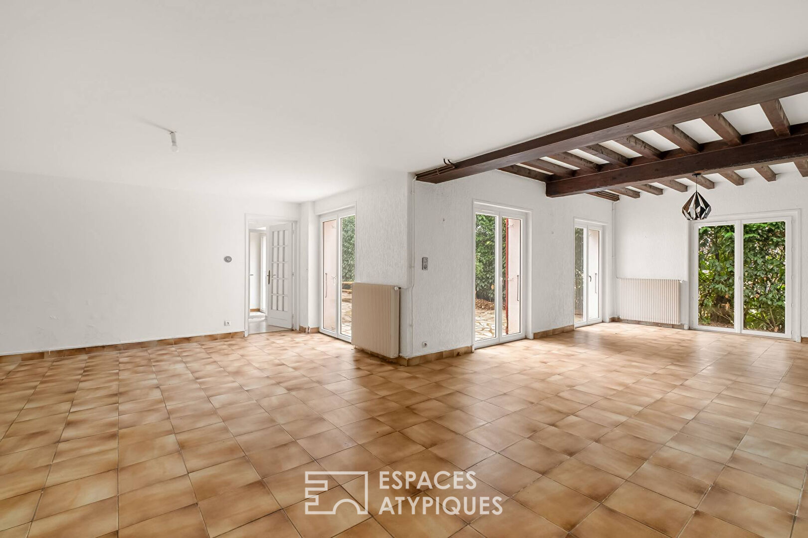 Maison de caractère à réinventer, aux portes de Vienne