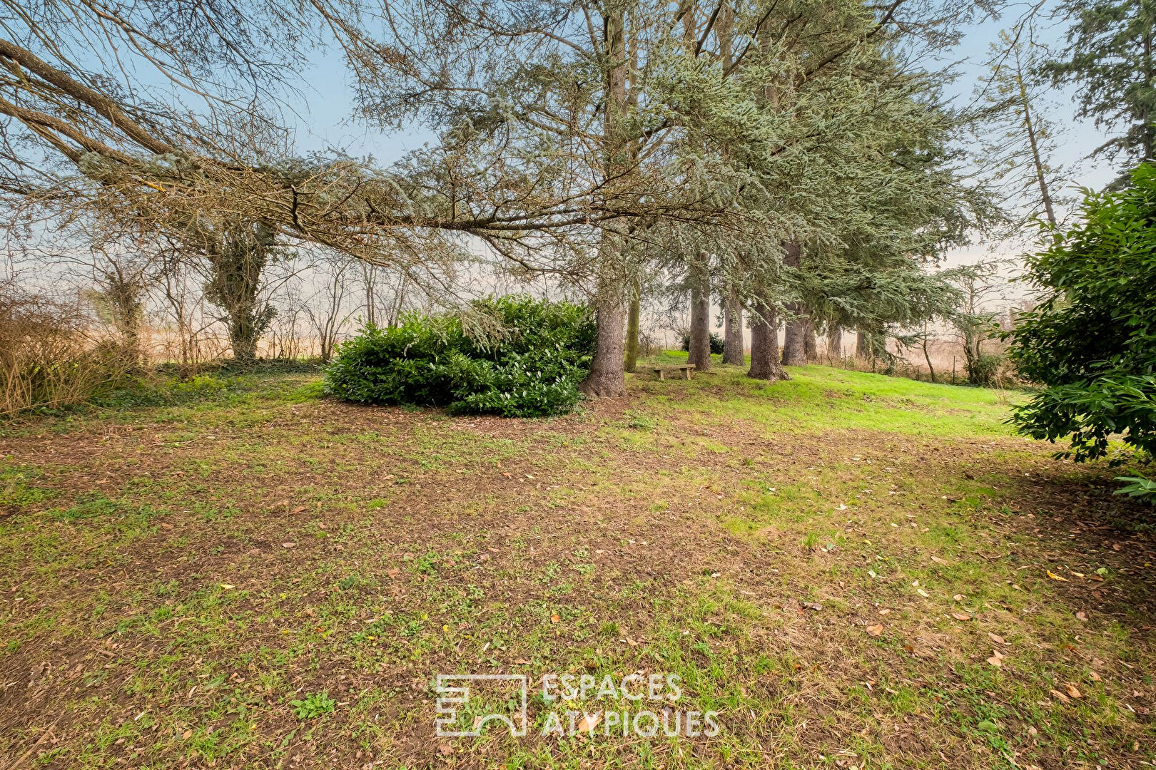Maison de caractère à réinventer, aux portes de Vienne