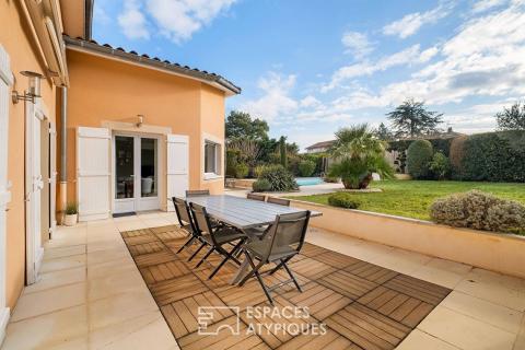 Family home with swimming pool near the village centre