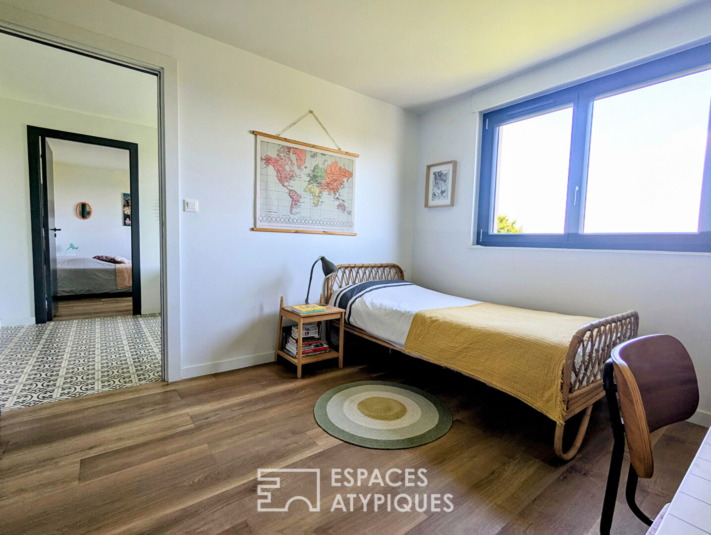 Maison rénovée avec vue à proximité du centre du village