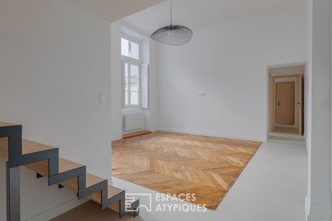 Contemporary renovated apartment in the Ainay district