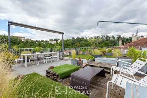 A unique living space, somewhere between a loft and a house, on the outskirts of Lyon.