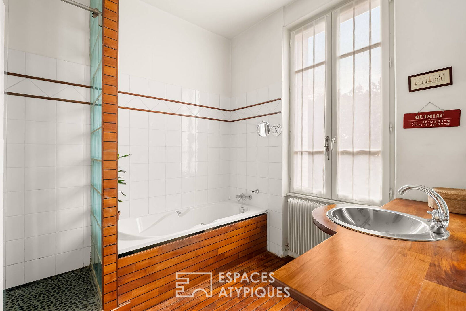 Maison bourgeoise avec extension en fond d&rsquo;impasse au Point-du-Jour