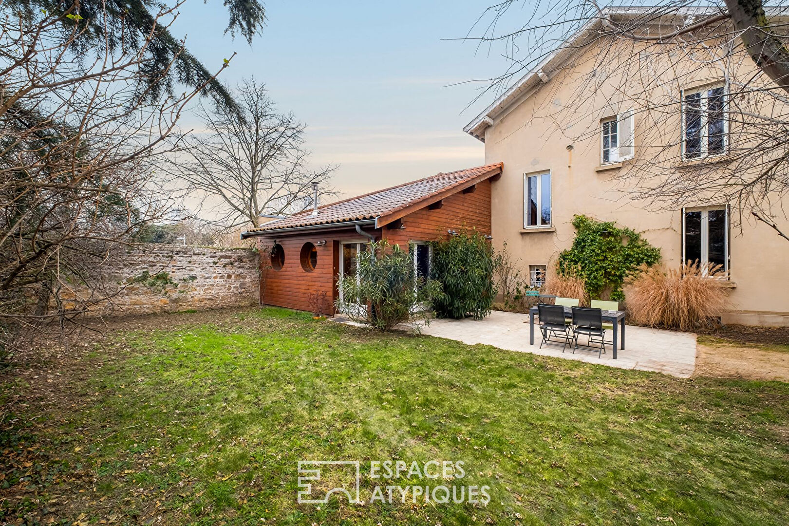Maison bourgeoise avec extension en fond d&rsquo;impasse au Point-du-Jour