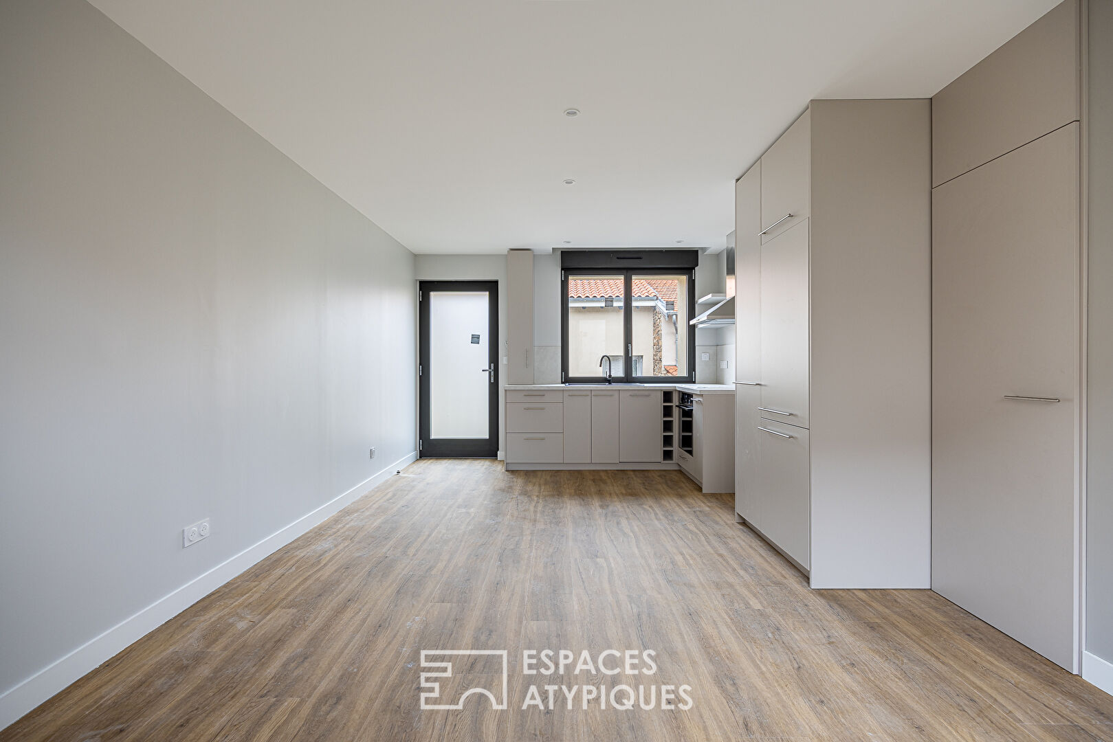 Duplex rénové en dernier étage