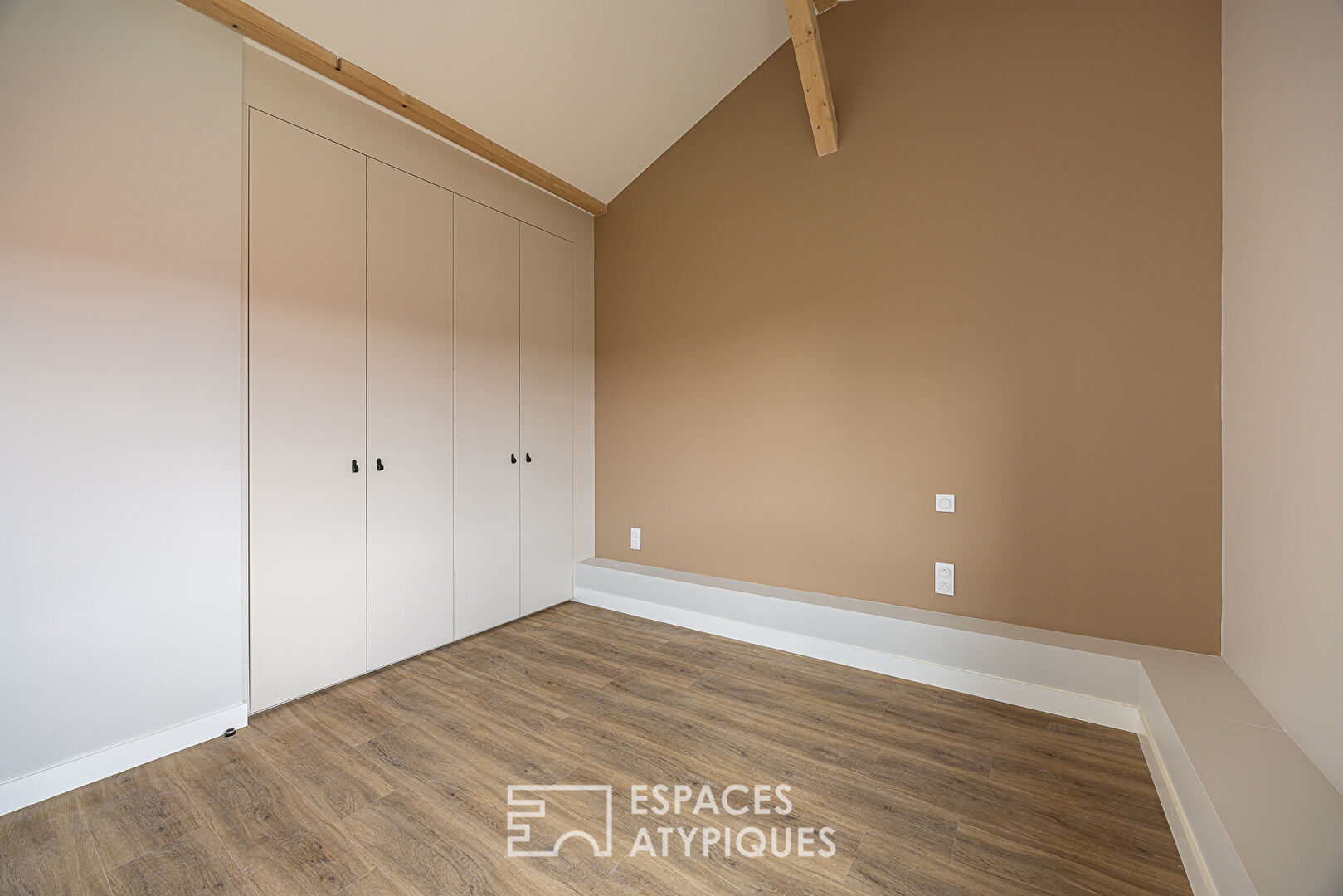 Duplex rénové en dernier étage