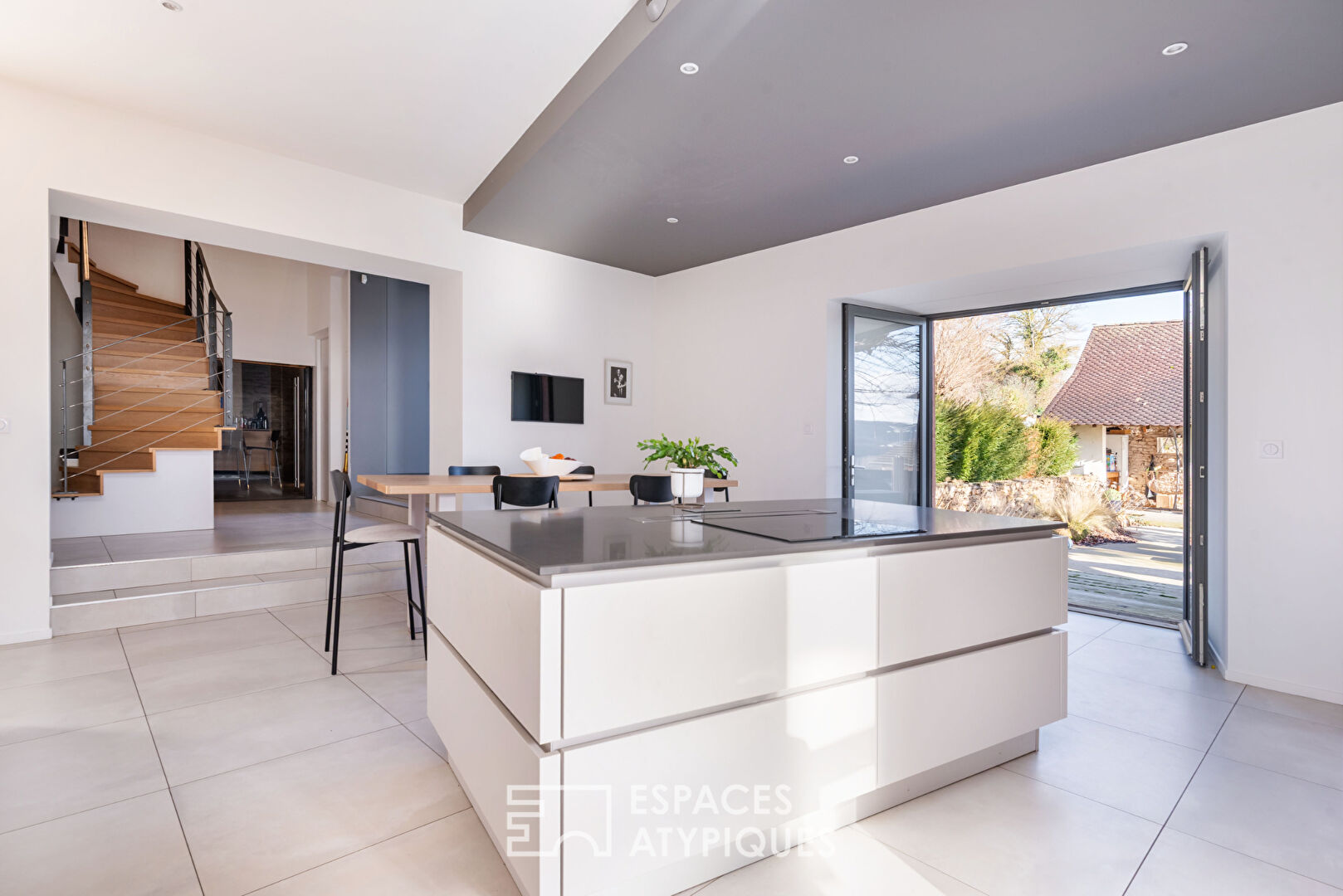 Ancienne Grange du Château Rouge rénovée