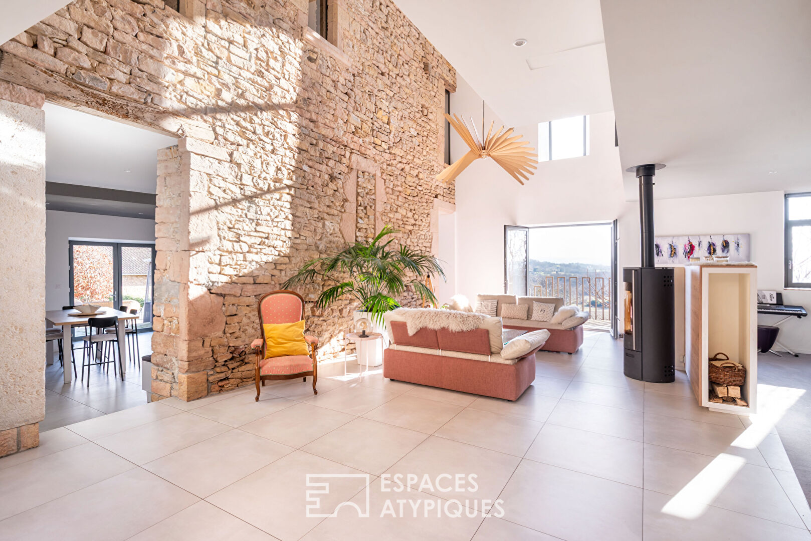 Ancienne Grange du Château Rouge rénovée