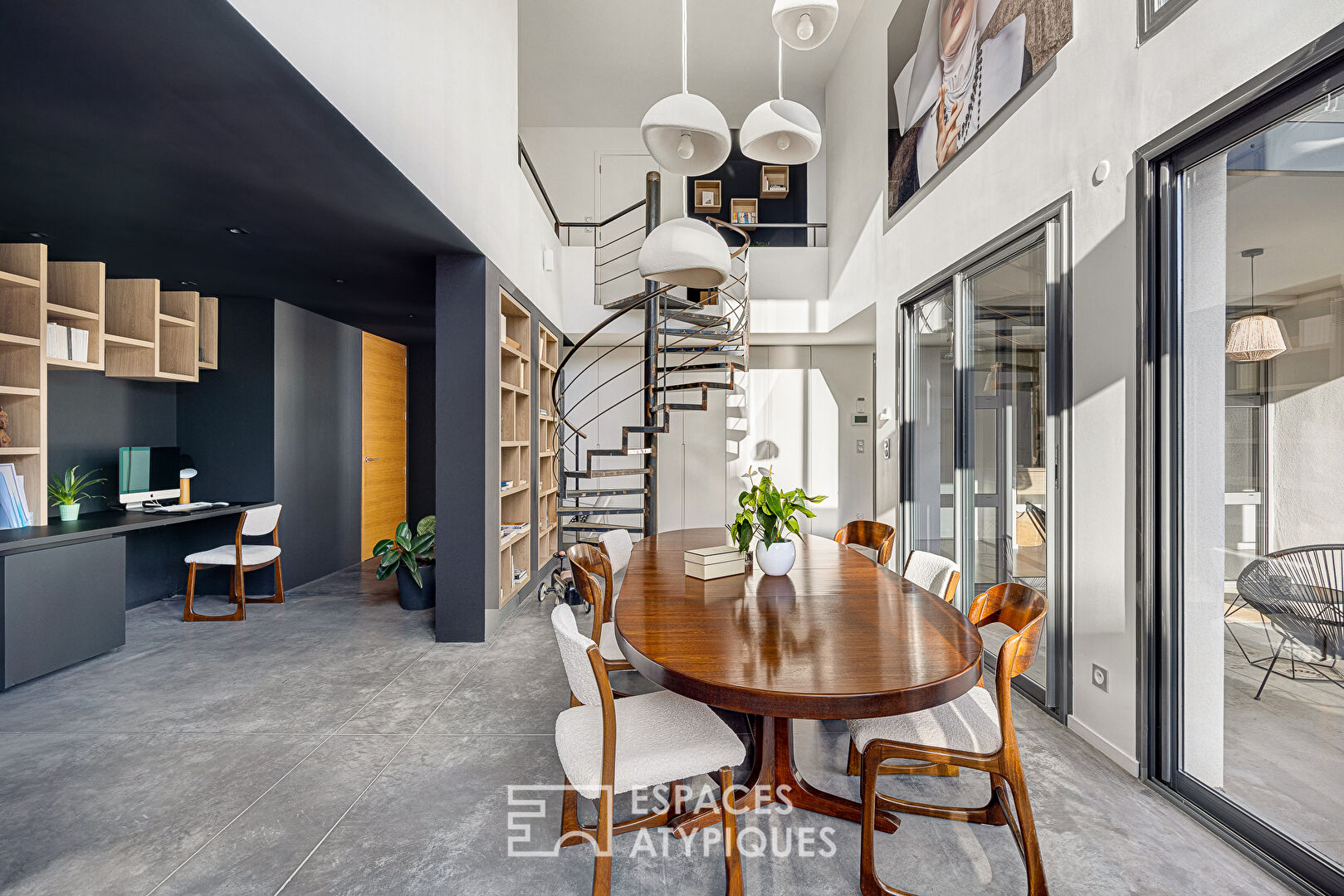 Contemporaine d&rsquo;architecte avec piscine à Saint-Laurent-De-Mure