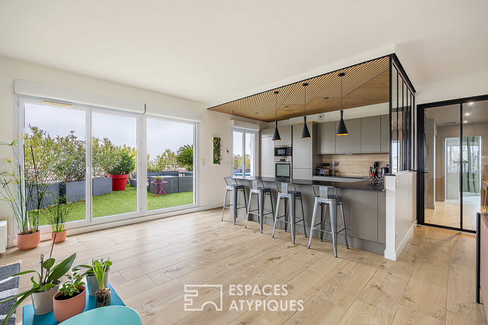 Toit terrasse rénové avec Vue Fourvière