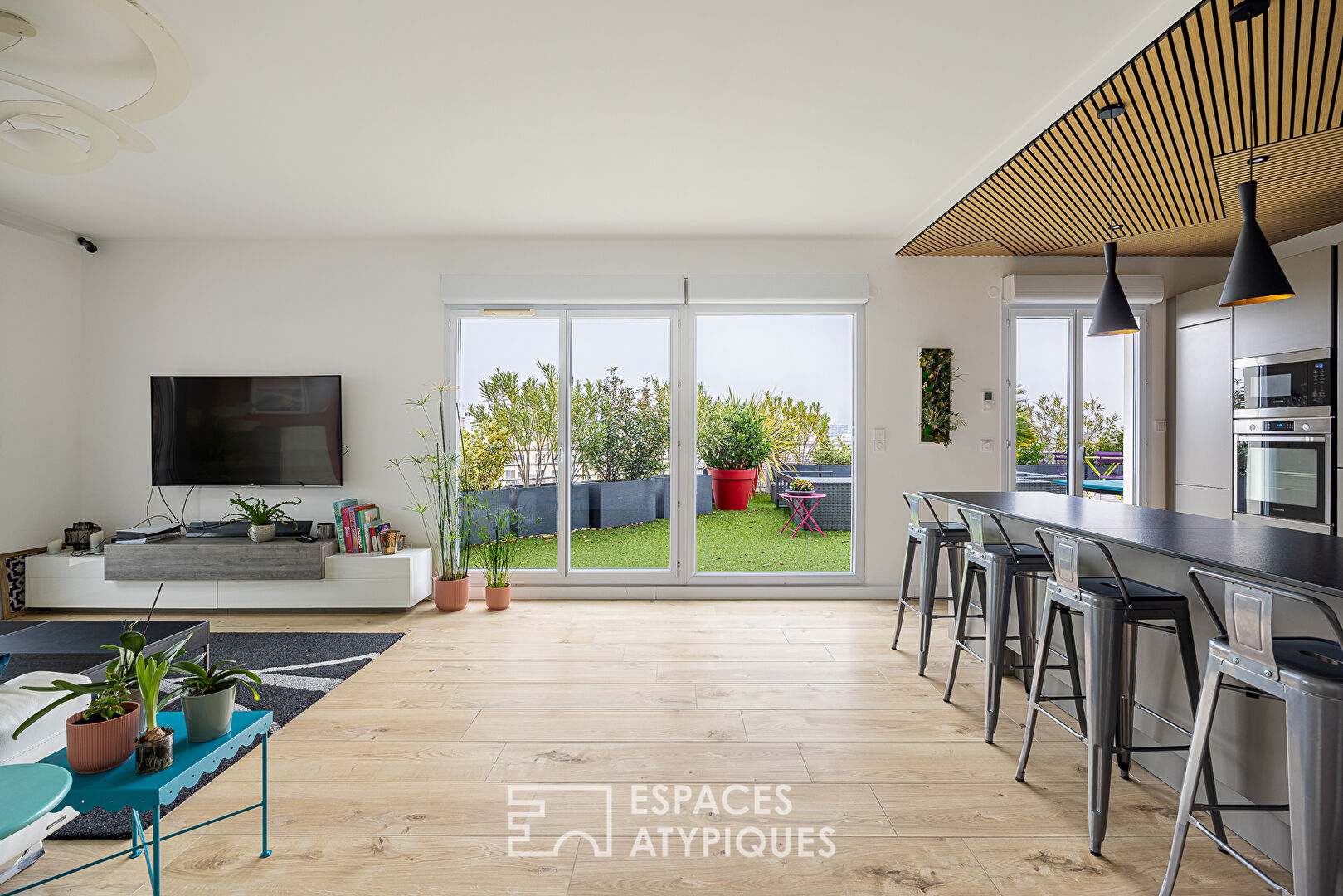 Toit terrasse rénové avec Vue Fourvière