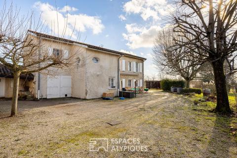 Propriété composée de deux maisons dans un environnement bucolique