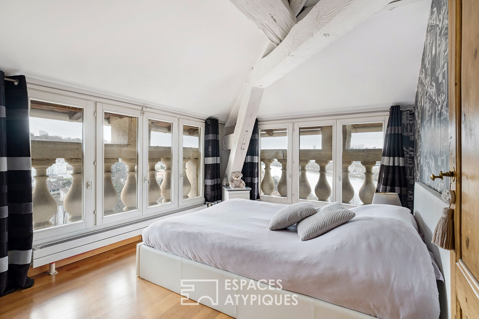 Duplex au dernier étage avec ascenseur