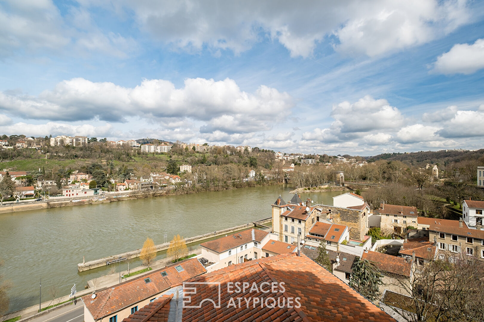 Duplex au dernier étage avec ascenseur