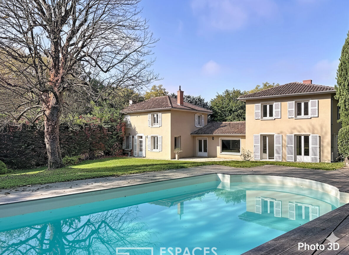Maison de caractère avec parc arboré et piscine