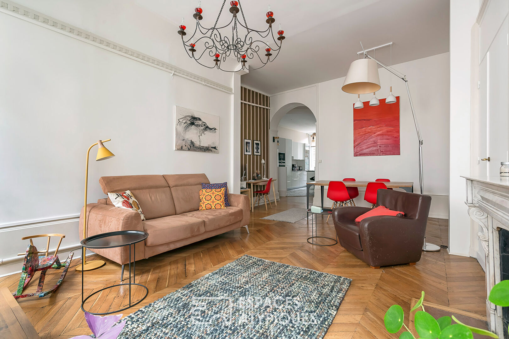 Appartement ancien rénové au coeur du 6eme