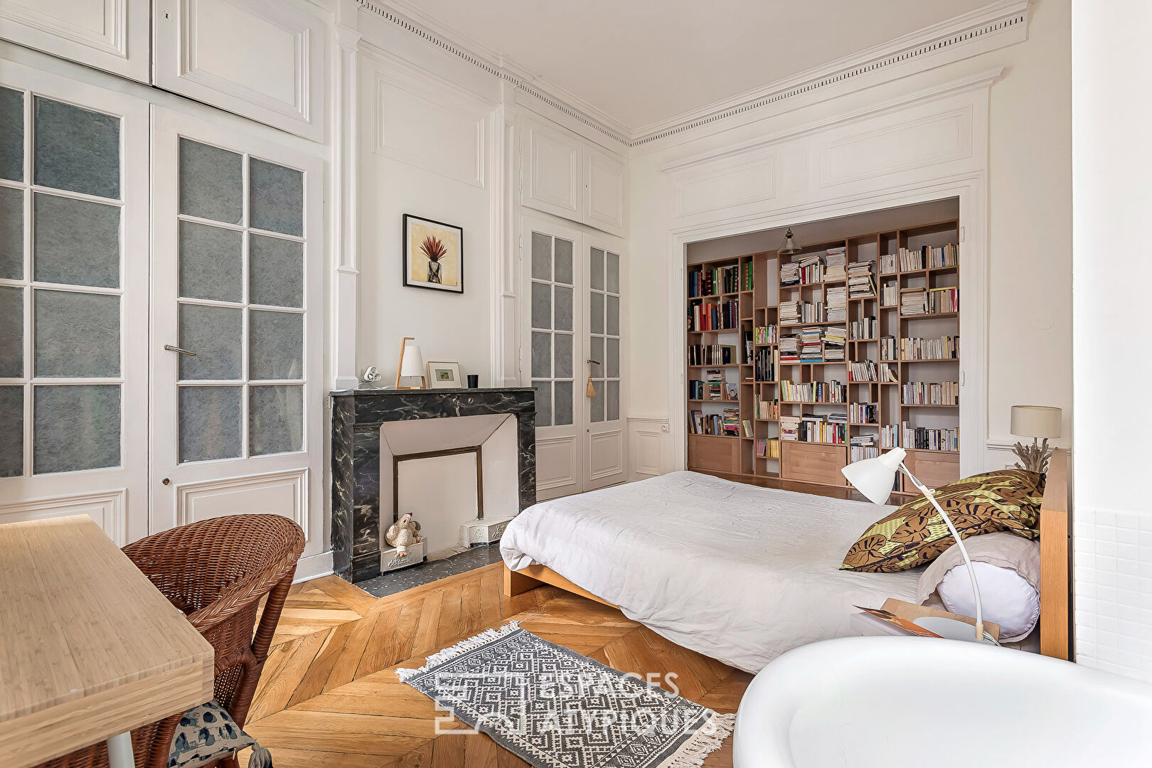 Appartement ancien rénové au coeur du 6eme